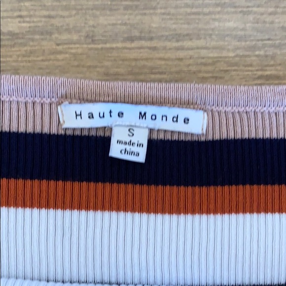 A’gaci | Crop Top - Picture 6 of 7